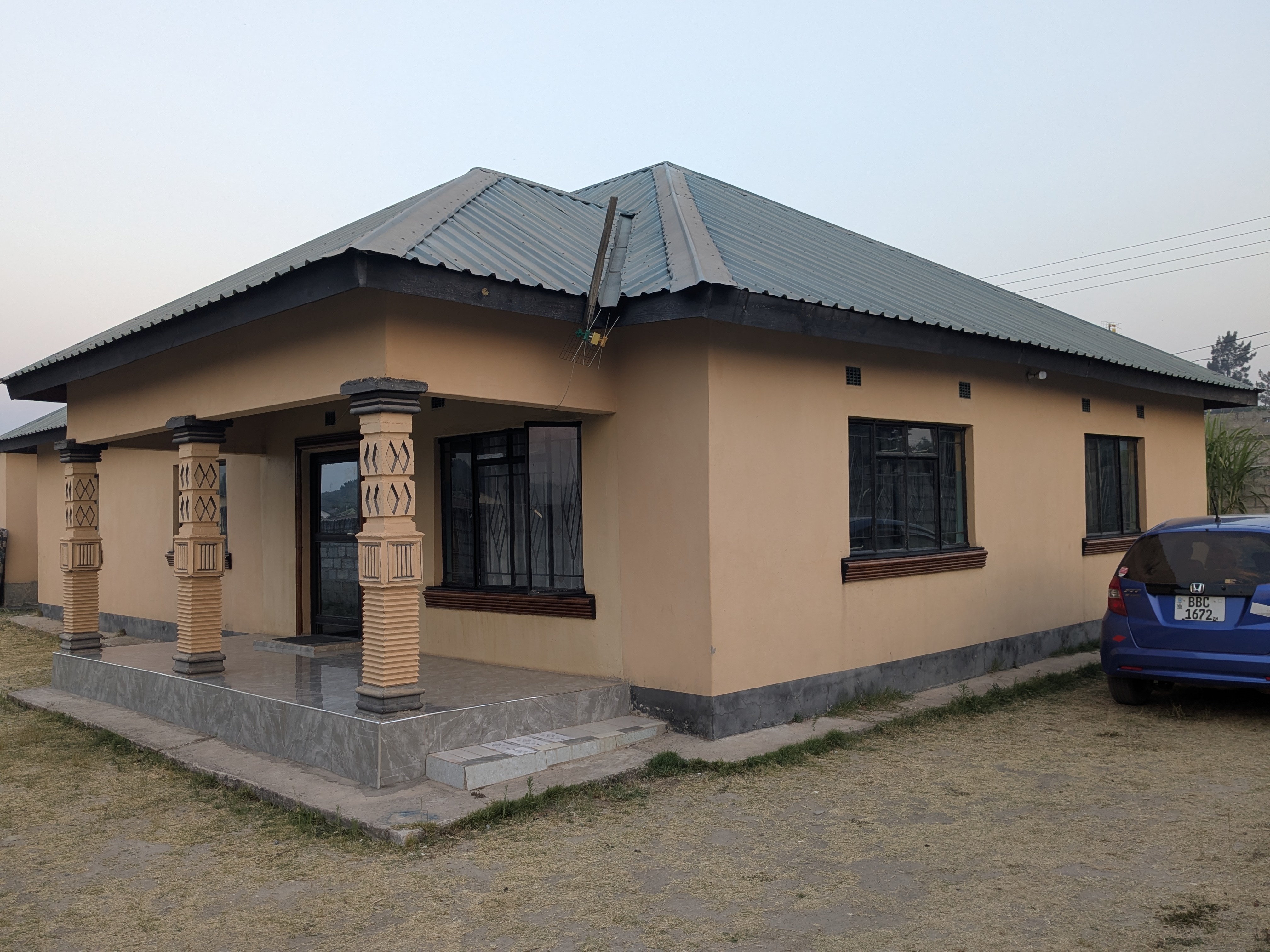 3 Bedrooms House For Rent